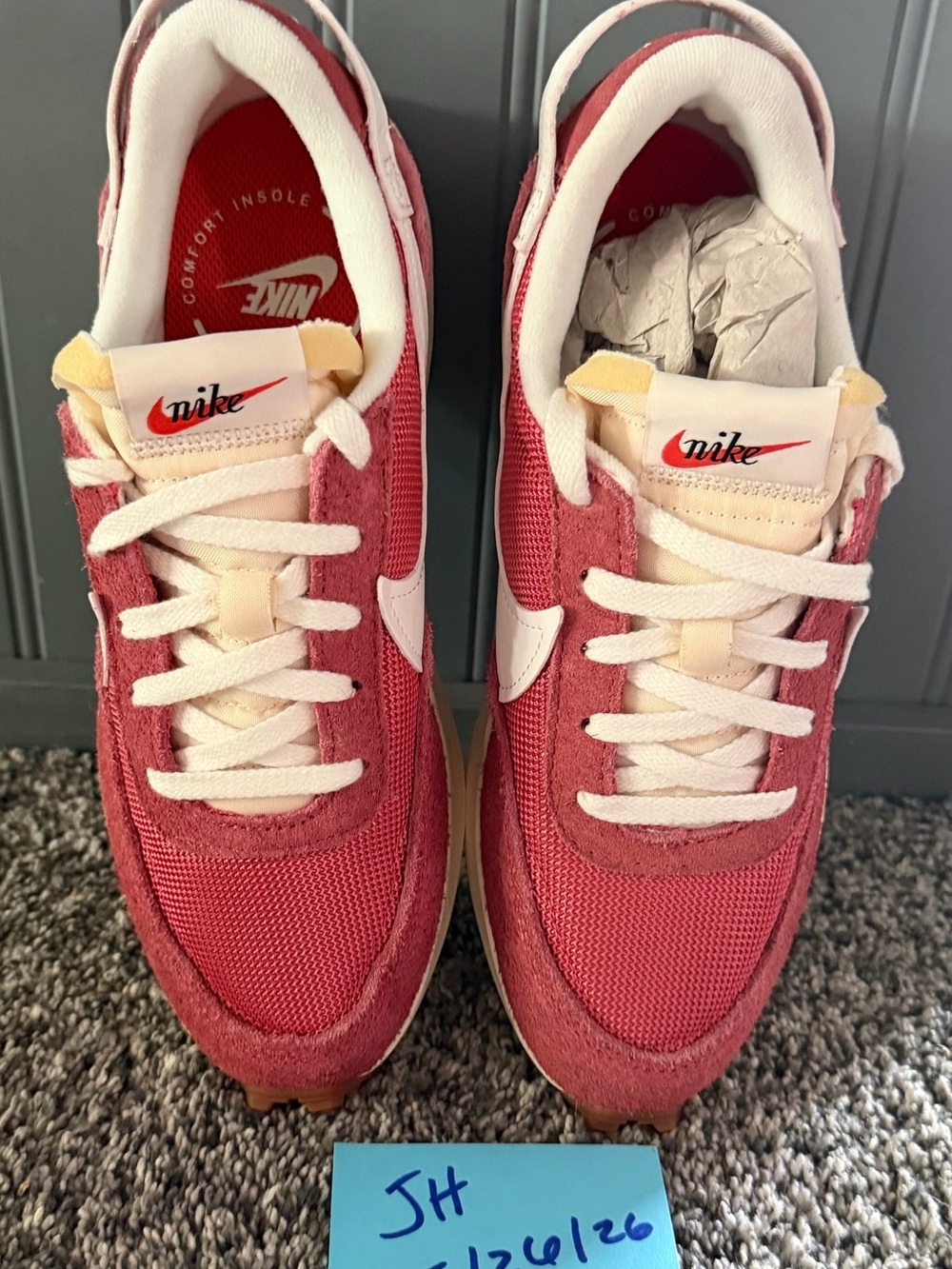 Women’s 7 Nike Pink Suede & Mesh Sneakers - Picture 2 of 7